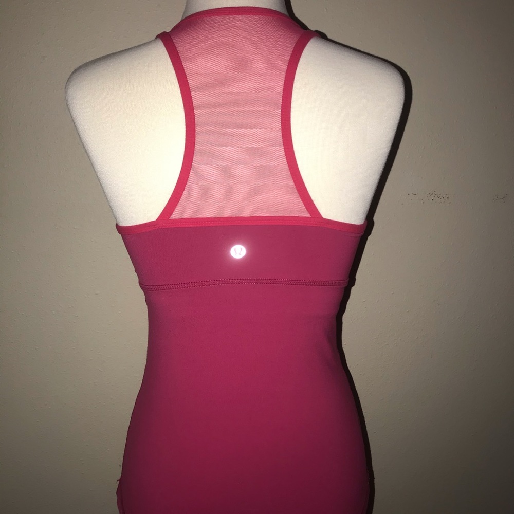 Lululemon Racerback Top w/Built In Bra - Picture 3 of 4